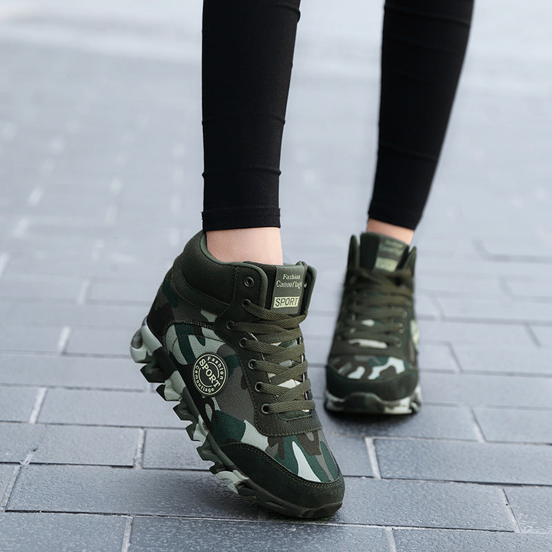 Women's camo canvas platform sneakers – photo 1