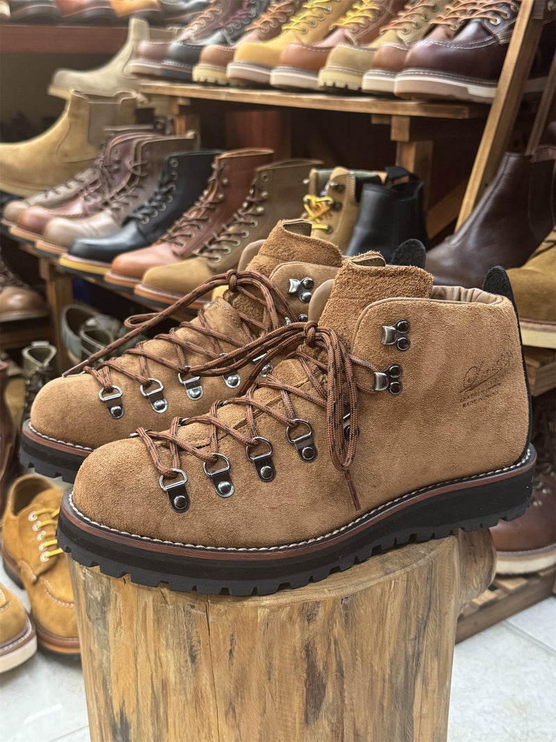 Men's handcrafted waterproof hiking boots – photo 3