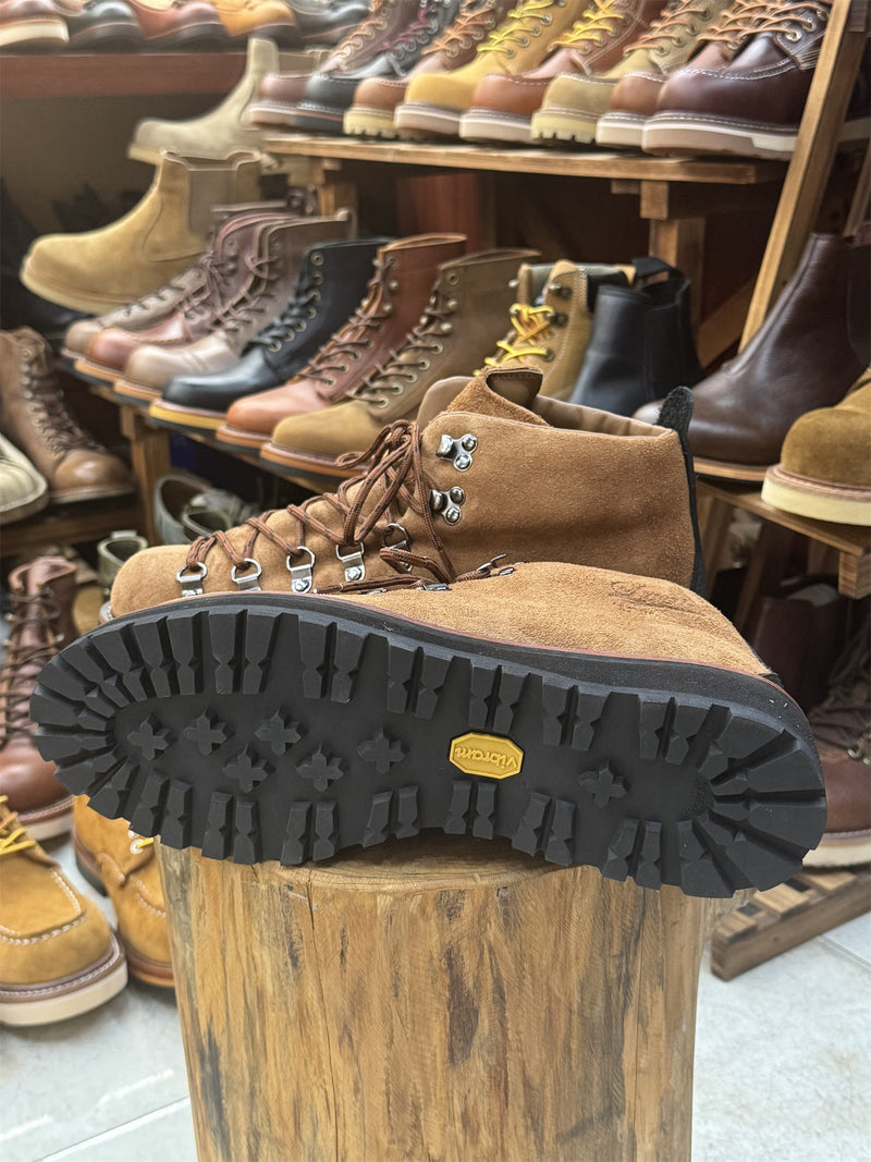 Men's handcrafted waterproof hiking boots – photo 4